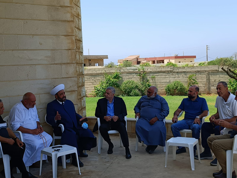 القاضي عريمط يستقبل المهنئين بسلامة عودته من رحلة العلاج.. شاكرين رجل الأعمال خلف الحبتور على الضيافة