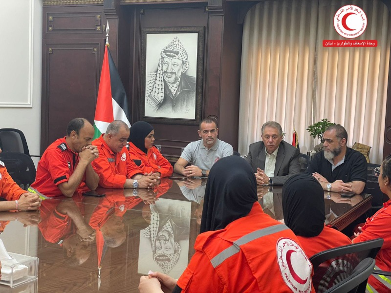 السفير دبور يستقبل "وحدة الإسعاف والطوارئ" الفلسطيني