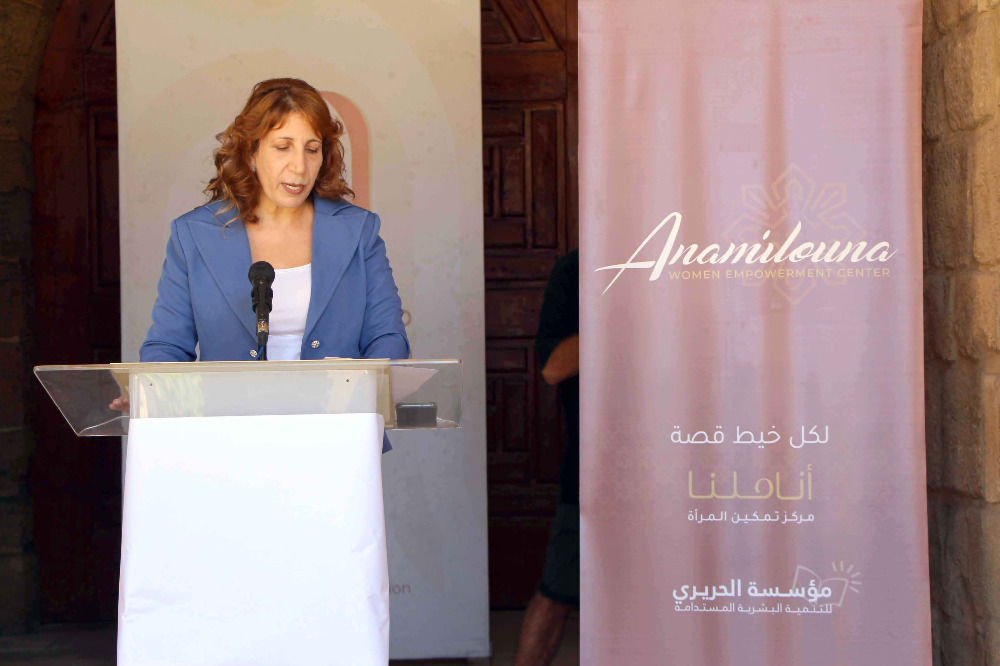 بهية الحريري ترعى تخريج متدربات في شك الخرز بـ"النول" في خان الإفرنج