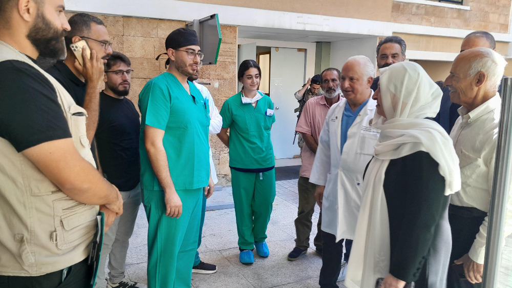 بهية الحريري التقت فاعليات صيدا الروحية وجالت على مستشفياتها متضامنةً ومنوهةً بسرعة استجابتها