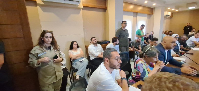 بلدية صيدا تُنشئ غرفة عمليات طارئة وتفتح 4 مدارس لاستقبال النازحين