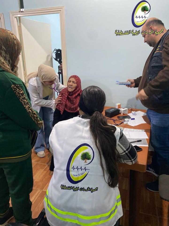 بتوجيهات الرئيس محمود عباس .. "جمعية الخدمات الطبية الفلسطينية"- لبنان تنظم جولات صحية مجانية