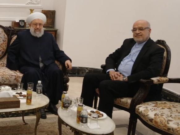 الشيخ حمود يزور السفير الإيراني في لبنان مطمئنًا