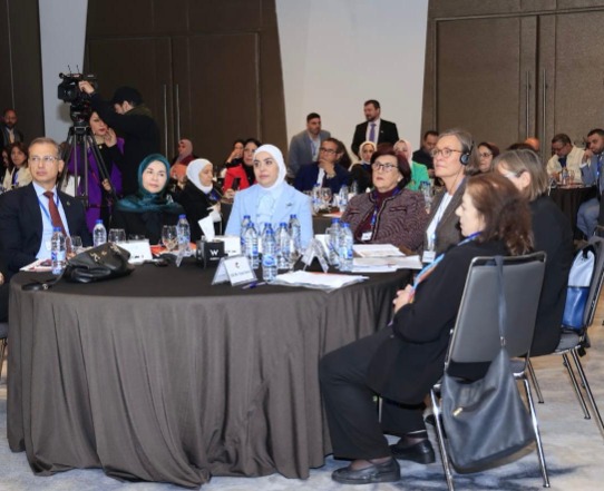 عناية عز الدين من عمان: مسار تشريعي جديد لتعزيز قطاع الرعاية وتمكين المرأة في لبنان