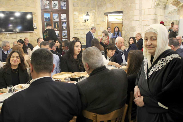 بهية الحريري تقيم سحوراً رمضانياً على شرف وزيرة الشؤون الإجتماعية حنين السيد