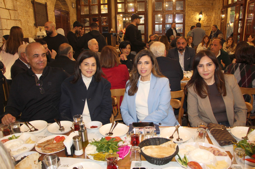 بهية الحريري تقيم سحوراً رمضانياً على شرف وزيرة الشؤون الإجتماعية حنين السيد