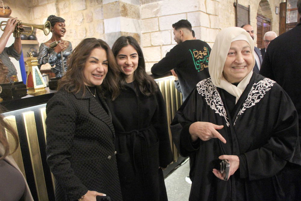 بهية الحريري تقيم سحوراً رمضانياً على شرف وزيرة الشؤون الإجتماعية حنين السيد