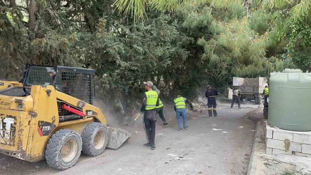 عشية العيد.. مبادرة مجتمعية من "NTCC" بتنظيف وترتيب مقبرتي صيدا الإسلاميتين