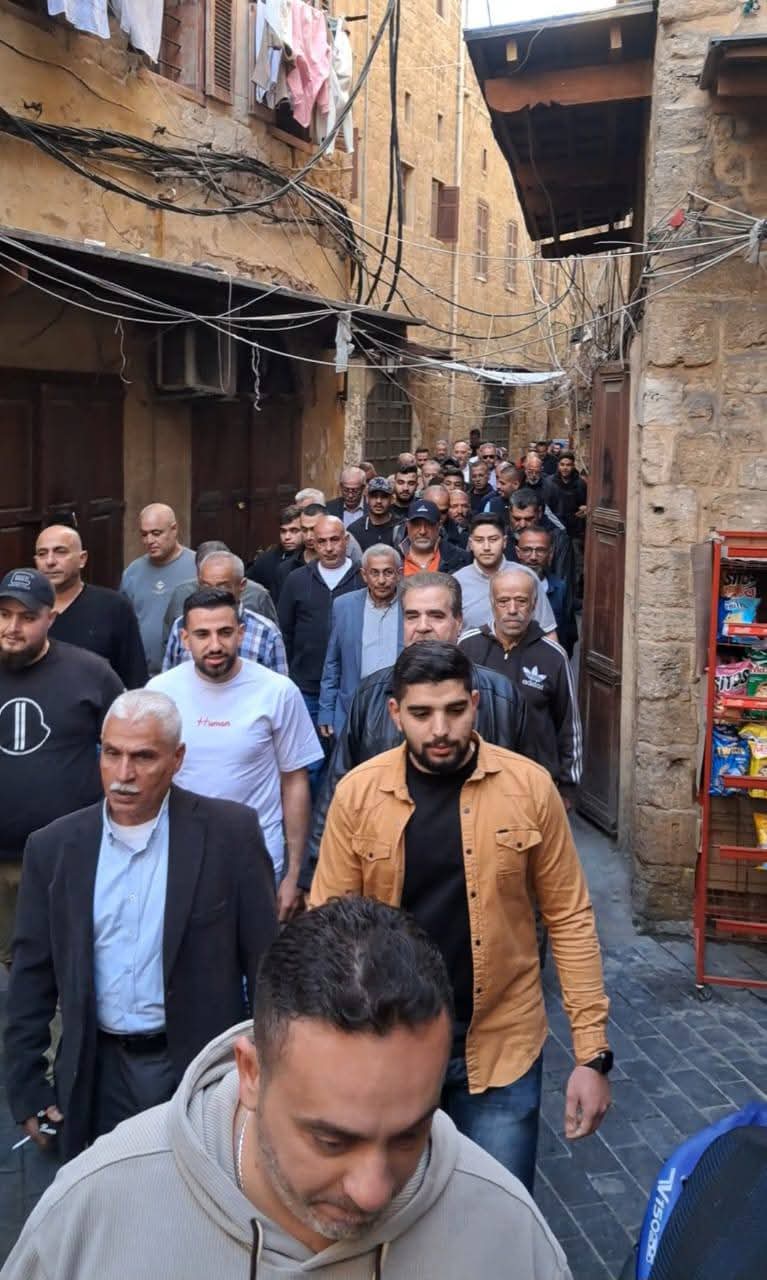 أسامة سعد يؤدي صلاة عيد الفطر ويزور أضرحة الشهداء في صيدا