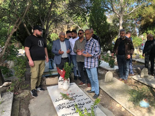 أسامة سعد يؤدي صلاة عيد الفطر ويزور أضرحة الشهداء في صيدا