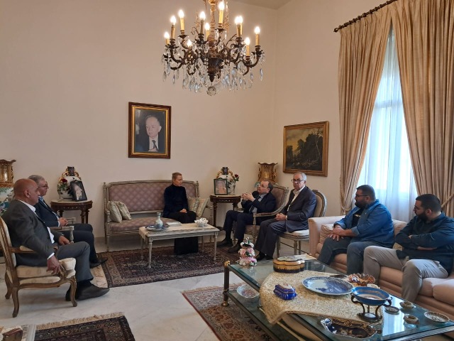 النائب البزري يبحث الشؤون الخدماتية للأخوة الفلسطينيين مع مديرة شؤون الأونروا في لبنان