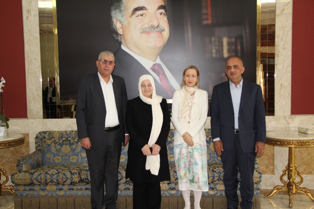 بهية الحريري تلتقي مديرة الأنروا في لبنان دوروثي كلاوس والمديرين السابق والجديد للوكالة في منطقة صيدا