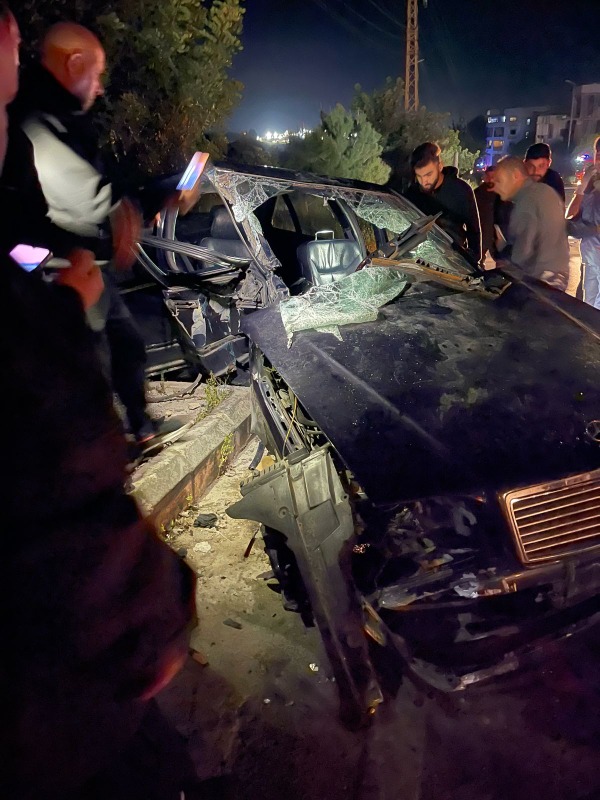 حادث سير مروّع على طريق طيردبا - صور.. استخدام آلات هيدروليكية لإخراج المصابين