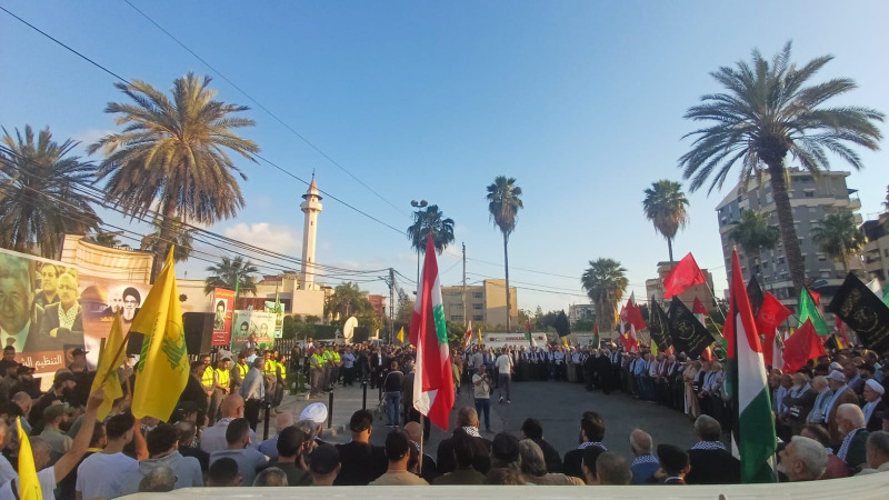 "الحزب" ينظم وقفة غضب حاشدة في صيدا نصرة للشعب الفلسطيني ومقاومته في غزة