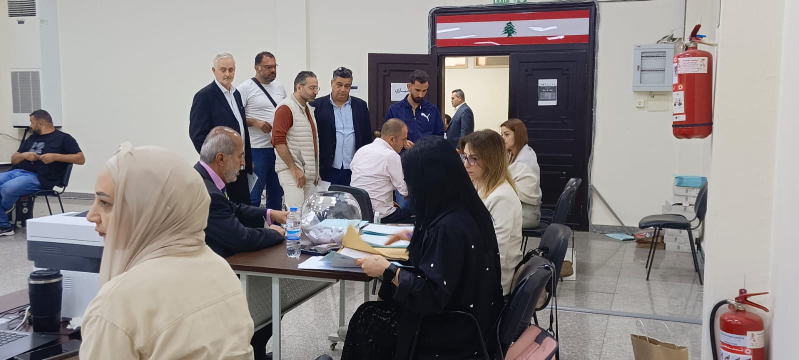محافظ الجنوب يواكب سير عملية الترشح البلدي والاختياري في صيدا