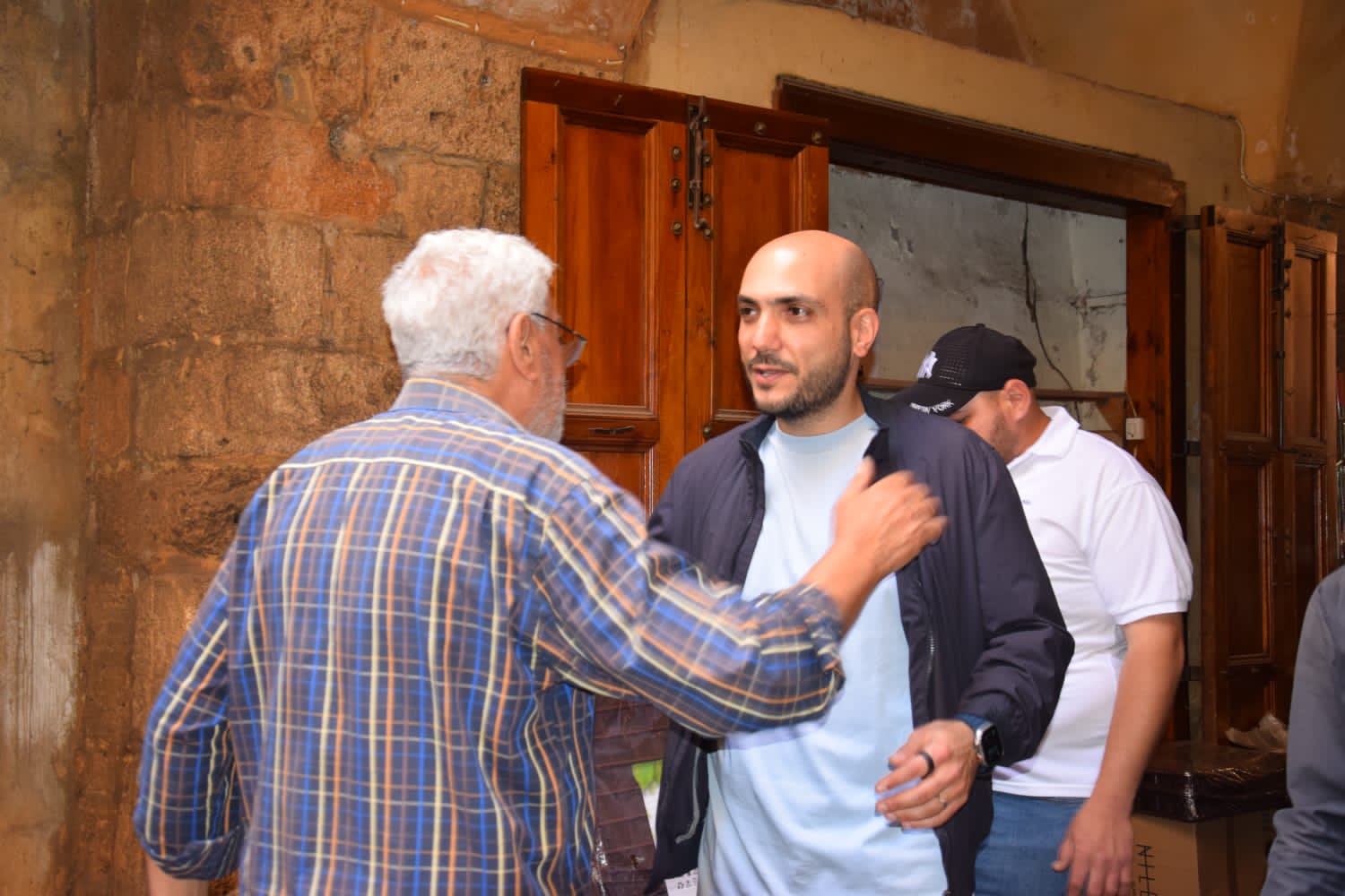 عمر مرجان يجول في صيدا القديمة.. استماع لهموم الناس وتعريف بالبرنامج الانتخابي
