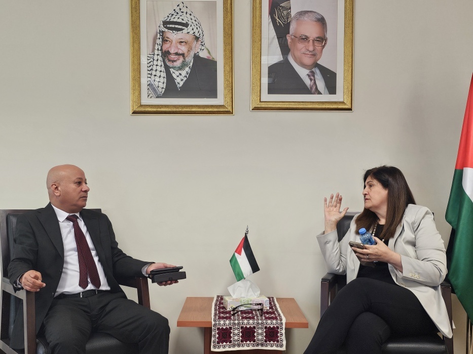 الخارجية الفلسطينية و"شؤون اللاجئين" تعقدان جلسة خاصة لأعضاء السلك الدبلوماسي المعتمد لدى دولة فلسطين بمناسبة الذكرى 77 للنكبة