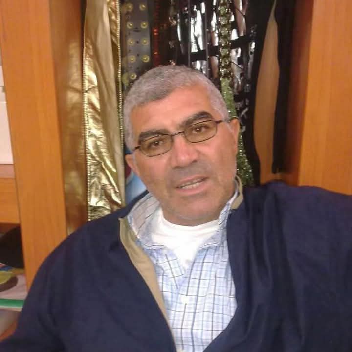 العثور على جثة عسكري متقاعد داخل سيارته في هذه البلدة!