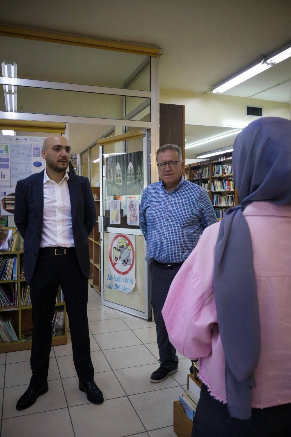 المرشح لرئاسة بلدية صيدا عمر مرجان يزور د. بديع ويجول في مبنى البلدية!