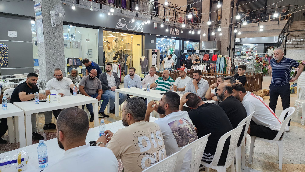 رئيس لائحة "صيدا بدّها ونحنا قدها" عمر مرجان يلتقي تجار السوق في سنتر البابا