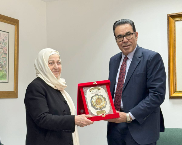 بهية الحريري تستقبل وفد النقابة العامة للعاملين بالغزل والنسيج في مصر