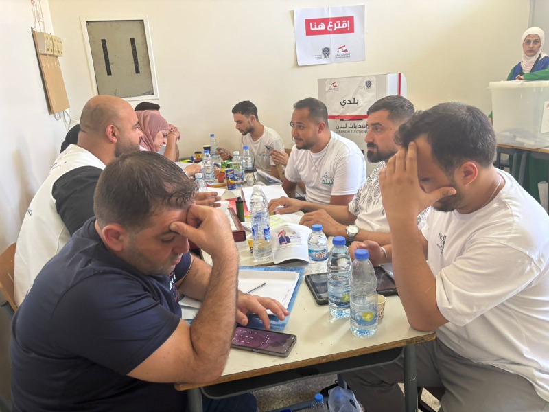 إقبال لافت للمواطنين أمام مراكز الاقتراع