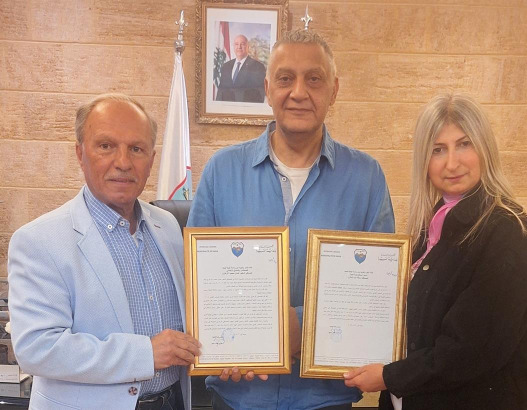 شهادتا شكر وتنويه من رئاسة بلدية صيدا لمدير مكتبها الإعلامي غسان الزعتري ومديرة موقعها الإلكتروني رئيفة الملاح