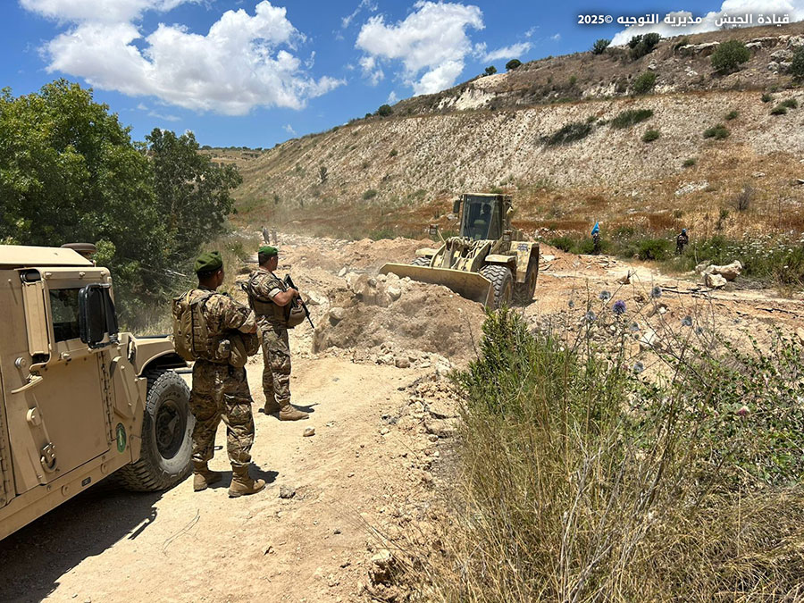 بالصور - الجيش يفكك جهاز تجسس إسرائيلي في الجنوب
