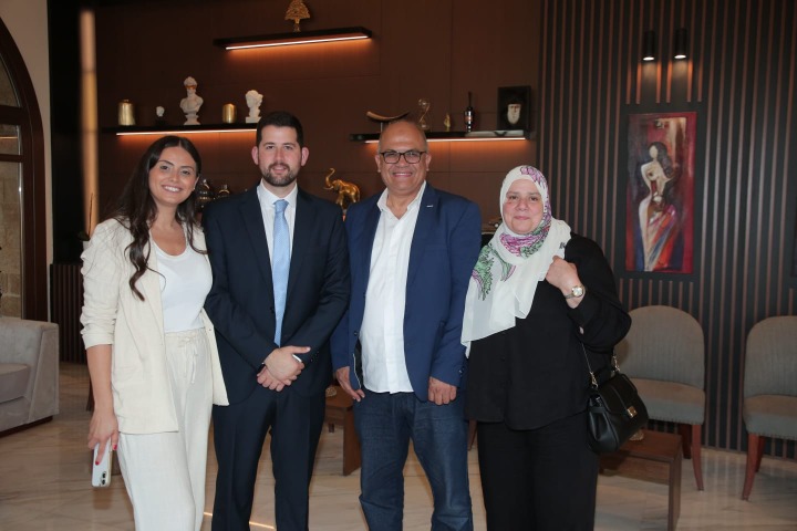 رئيس بلدية بقسطا إبراهيم مزهر يتقبل التهاني بالفوز بالتزكية