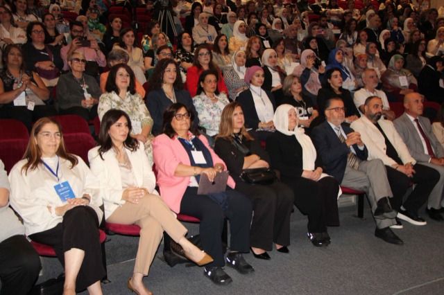 برعاية وحضور وزيرة التربية وبدعم من مؤسسة الحريري لبنان أحيا في صيدا "يوم البكالوريا الدولية ".. التعليم الواعي من أجل الغد
