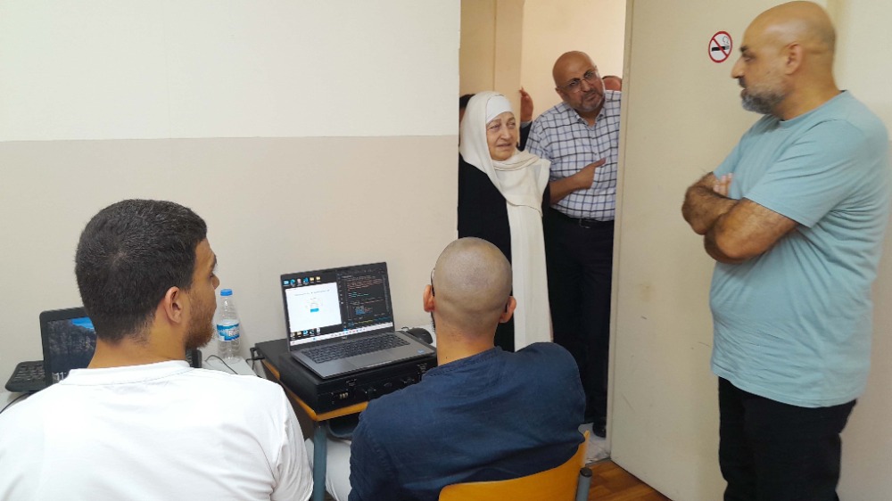 بهية الحريري تتفقد دورات "التدريب المهني" و"أناملنا" و"سيسكو" في مؤسسة الحريري