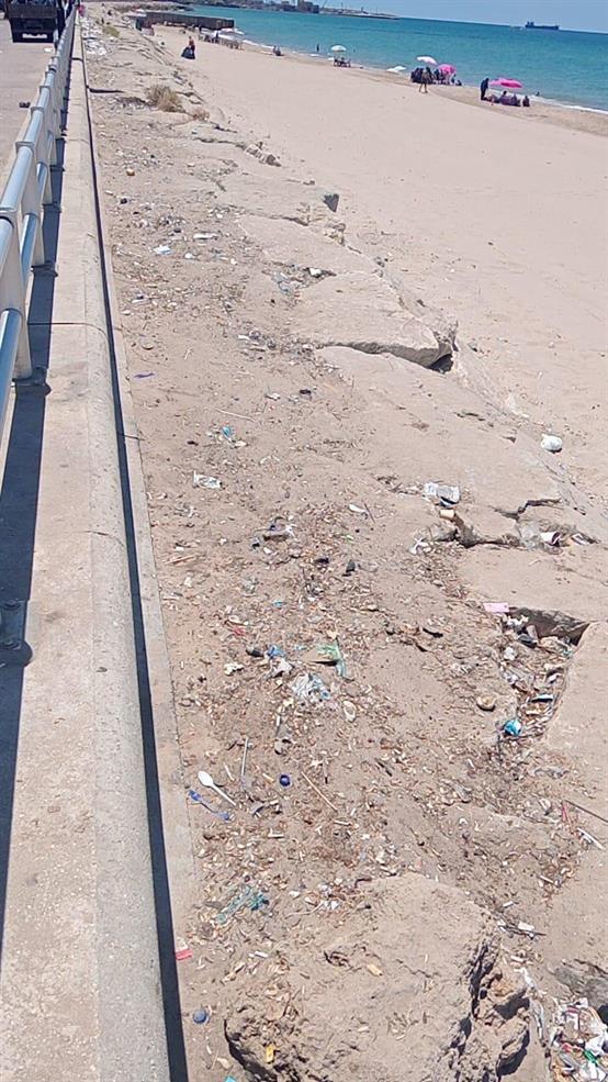 بلدية صيدا تنوه بالإستجابة السريعة لشركة "NTCC" تنفيذ حملة  نظافة لشاطىء المسبح الشعبي وتأسف لانتشار النفايات مجددًا