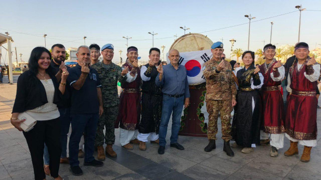 مشاركة واسعة بـ"مهرجان المرأة والطفل" في ساحة القسم - صور