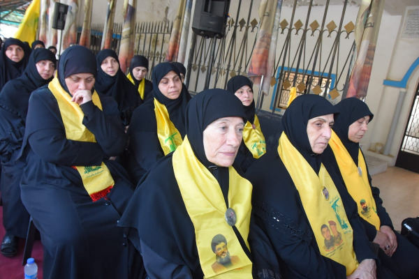 غرس زيتونة باسم الشهيد السيد نصرالله في الغازية
