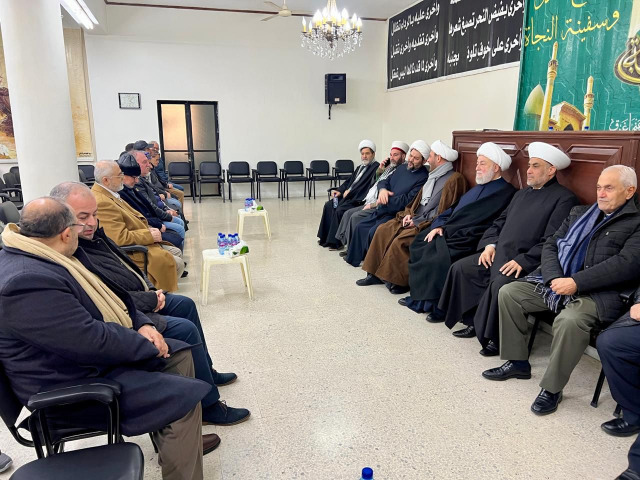 المفتي عسيران يُواصل تقبل التعازي بوفاة والده