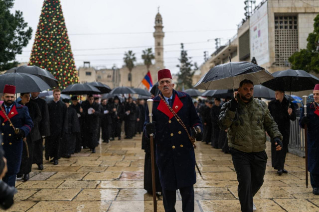 د. خوري يستقبل المطران سيفان غاريبيان بمناسبة عيد الميلاد حسب التقويم الارمني
