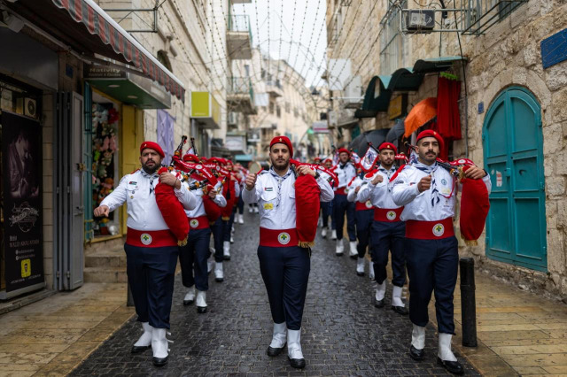 د. خوري يستقبل المطران سيفان غاريبيان بمناسبة عيد الميلاد حسب التقويم الارمني
