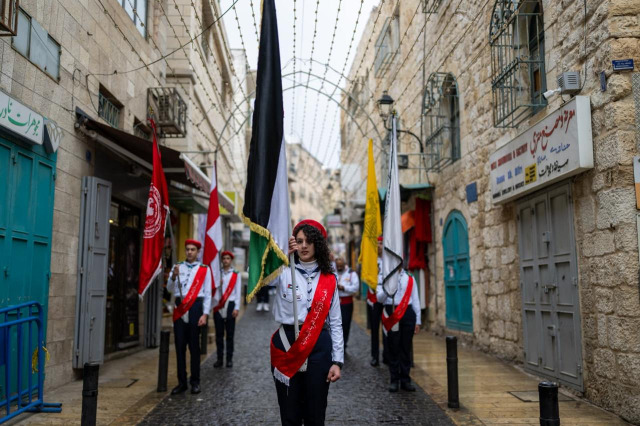 د. خوري يستقبل المطران سيفان غاريبيان بمناسبة عيد الميلاد حسب التقويم الارمني