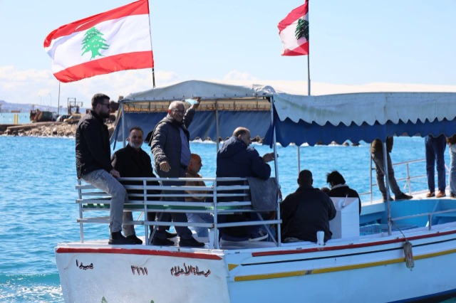 مسيرة بحرية في صيدا بذكرى معروف سعد… دعوة لإقرار ضمان الصيادين