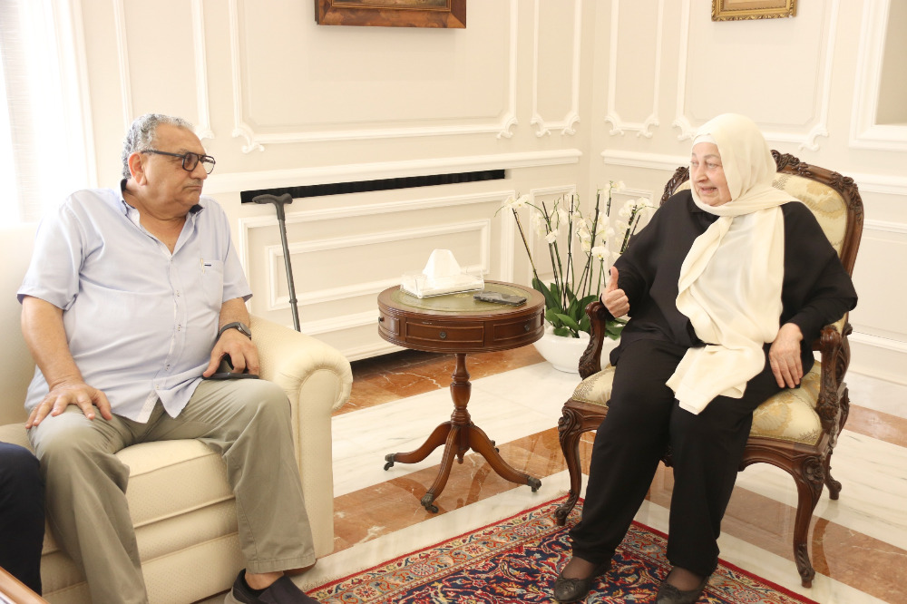 بهية الحريري تلتقي الهيئة الإدارية لـ"رابطة آل البابا" برئاسة إلهام البابا