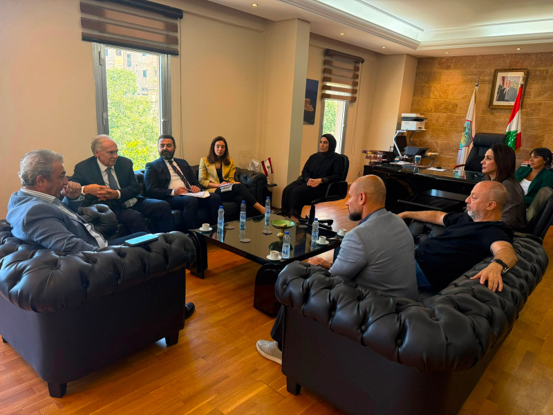 المنسق الخاص للأمم المتحدة في لبنان أرنو يزور بلدية صيدا ويبحث مع رئيسها أوضاع المدينة وسبل دعمها