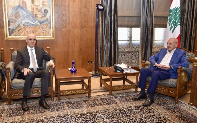 الرئيس بري يبحث الأوضاع مع الحجار والحاج ووفد المجلس الاغترابي اللبناني للأعمال