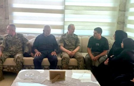 قائد الجيش العماد هيكل يتفقّد وحدات منتشرة في الجنوب ويقدّم التعازي لذوي العسكريين الشهداء