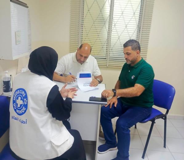 مستوصفات الشهيد معروف سعد توقّع عقد شراكة مع منظمة أطباء العالم – فرنسا لتعزيز الخدمات الصحية
