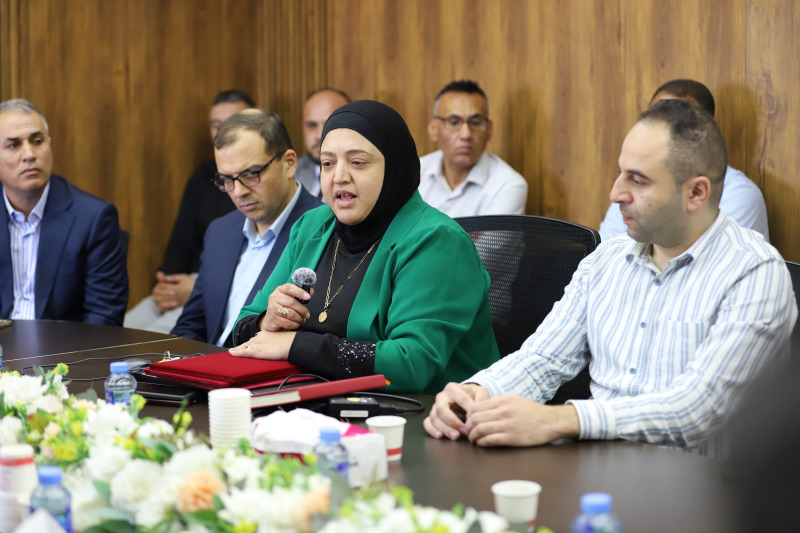 برعاية الرئيس عباس وبتوجيهات رئيس دائرة شؤون اللاجئين.. توقيع عقد مشروع إنشاء خزان مياه في مخيم الفوار