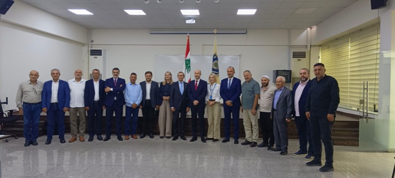 وزير خارجية النرويج خلال اجتماعه مع رؤساء اتحادات بلديات الجنوب والنبطية في سرايا صيدا: نحن ضد سياسة التدمير الممنهج في الجنوب وسنقف دائما الى جانب لبنان