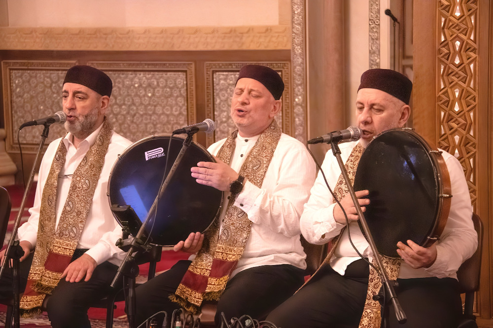 "مجمع مسجد الحاج بهاء الدين الحريري" يحيي ذكرى المولد النبوي الشريف بأمسية إنشادية