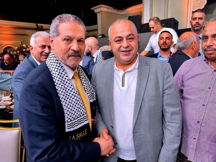 الرئيس عباس بارك "العرس الجماعي" بمبادرة سامي البقاعي بزفاف 60 عريساً وعروساً في صيدا