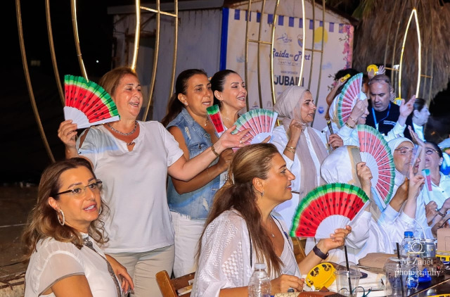 حضور حاشد وأجواء غنائية تفاعلية  مميزة في ليلة "خلينا نغني" ضمن فعاليات "صيداويات 2026"