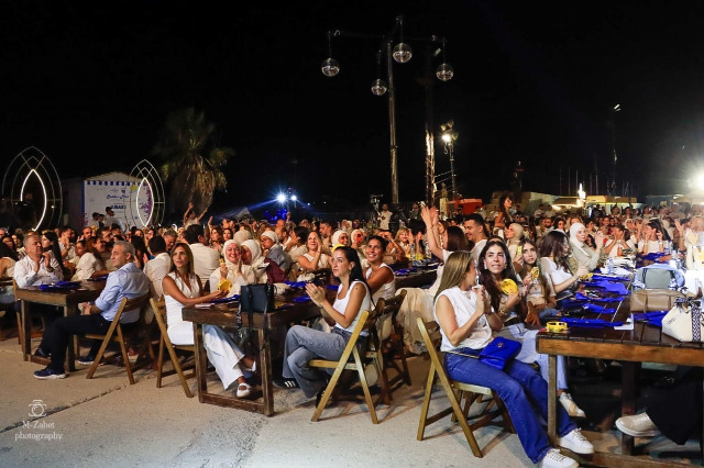 حضور حاشد وأجواء غنائية تفاعلية  مميزة في ليلة "خلينا نغني" ضمن فعاليات "صيداويات 2026"